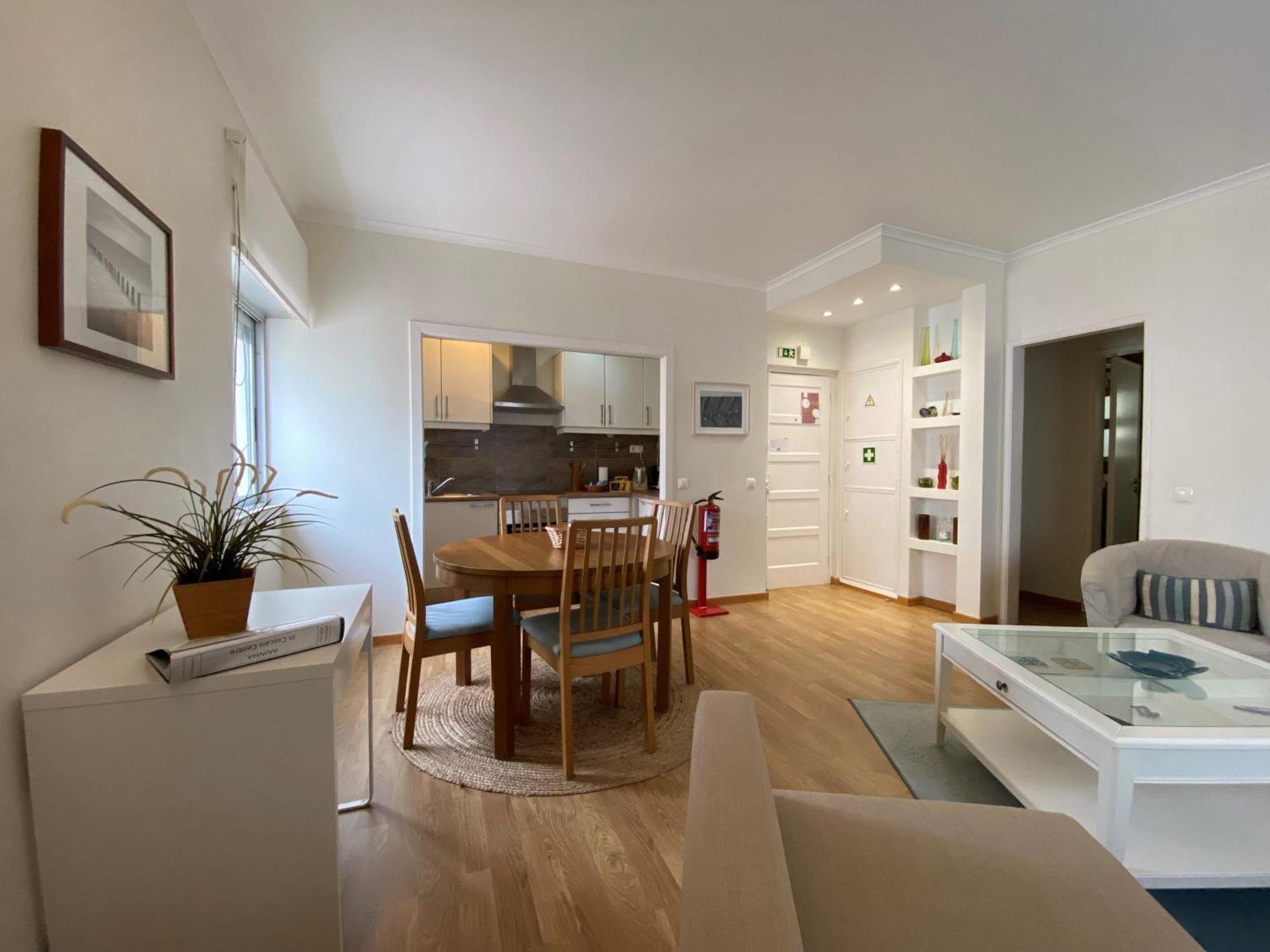 Rainha - In Centre Apartament Віавіа